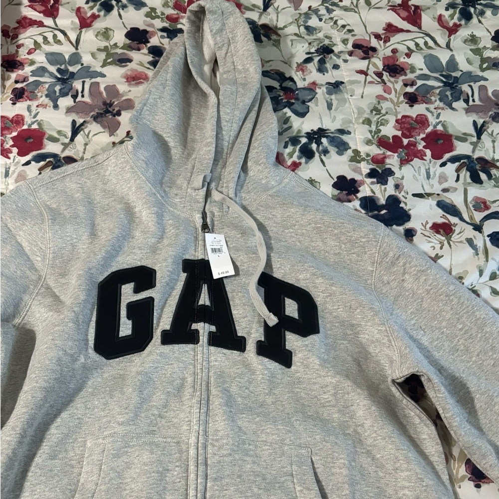 Gap logo hoodie